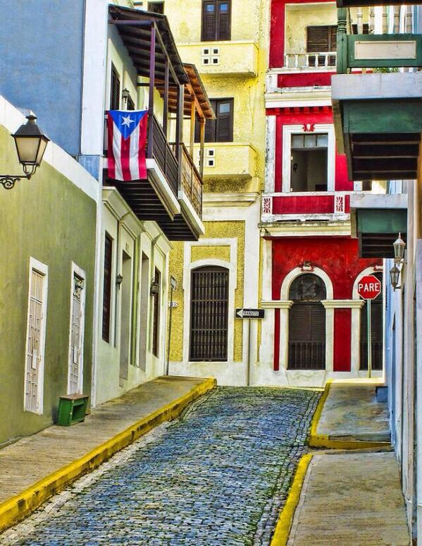 arist_brain's tweet image. Colors Of Old San Juan. Puerto Rico (by Carter Jones) #photo #travel #landscape #city #street #architecture