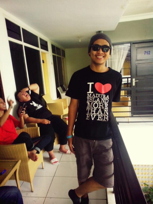 TretanMuslim's tweet photo. Persiapan #SatuBangsaDalamTawa w/ @siLoLox @donooo182 @setiawanyogy http://t.co/nX6NCHtsO8
