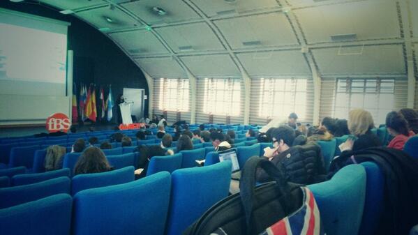 RmaxfBSAmiens's tweet photo. #fabinnov #fbsamiens Jour J de présentation projet #5min http://t.co/2AvjJ8ENIb