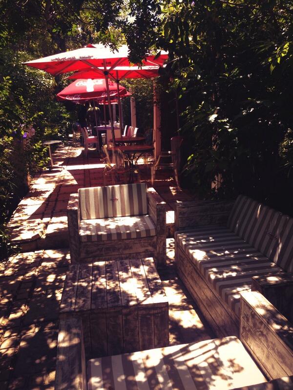 opatavernas's tweet photo. Friday lunch setup gonna be a cracker of a day. #summer http://t.co/JNMqD82U2J