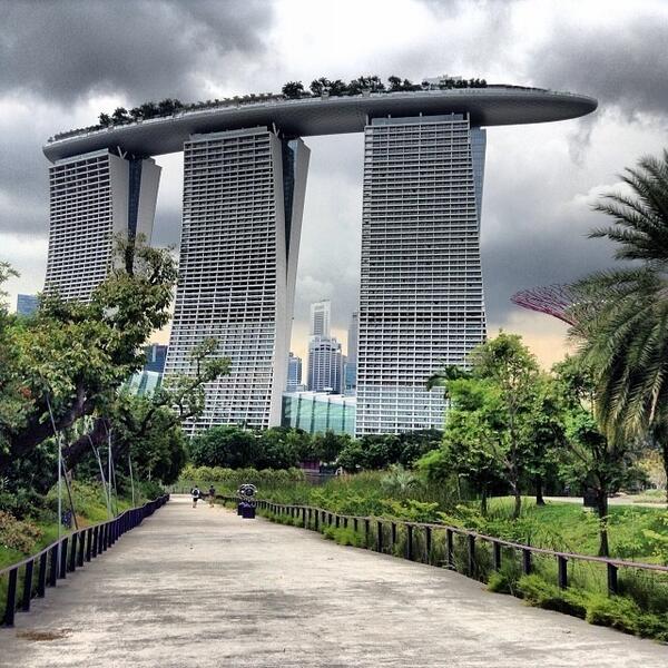 Singapore by backpackingworld