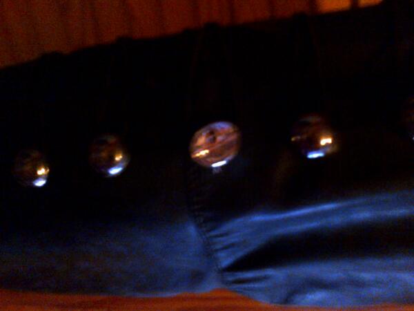 PlaybillCuracao's tweet photo. Changing the buttons to diamonds http://t.co/SAIxIpUURA