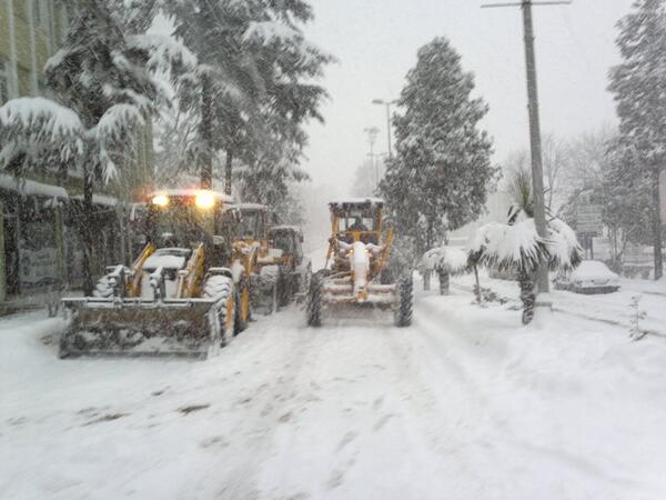 KANDIRA BELEDİYESİ KAR TİMİ GÖREVE HAZIR