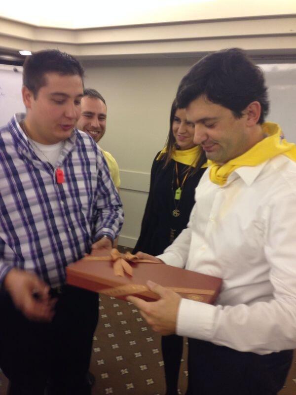 Senatörümüz Serkan Özizmir'den "Dream Shaker" eğitimi aldık, iyi bir takım olma yolunda ilk adımı attık. <a href="/SerkanFlama/">Serkan Özizmir</a>