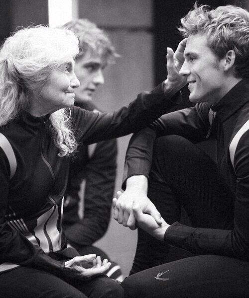 ShellyWeel's tweet photo. “She’s one of the few people who actually likes me.” http://t.co/oZbGX5udHw