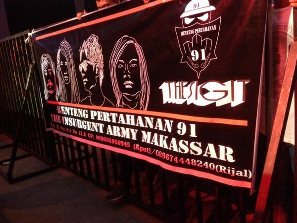 Sudah ada Insurgent Army Makassar menunggu <a href="/thesigit/">The SIGIT</a> malam ini. #RIC2013 #chambers10thFest
