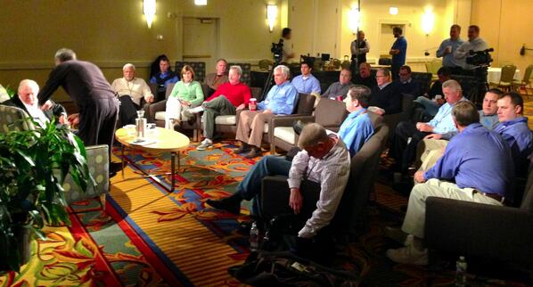 Crowd is starting to build for Fireside Chat with our incredible Nautic Global Group dealers and boating media!