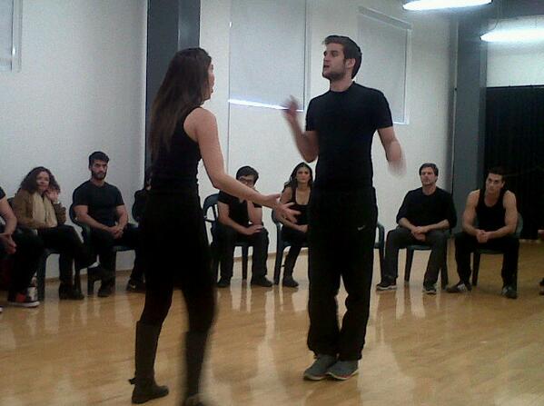AztecaCEFAT's tweet photo. Explorando la Comedia @ESMEOFICIAL @clovisnienow Muestra de Estructura Dramática @cquintanillas  #somosCEFAT http://t.co/muGUSatMve