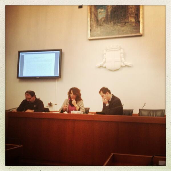 ruggi8's tweet photo. In commissione antimafia a porte chiuse. http://t.co/EBwiOltbgy