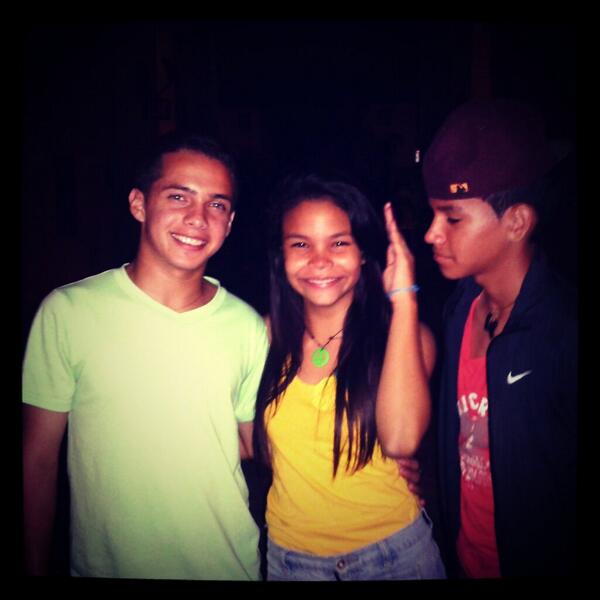AvilaCarloss's tweet photo. :) http://t.co/Fd0XBx4DPG