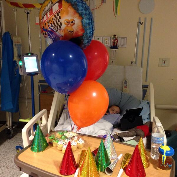 whats this tweet media