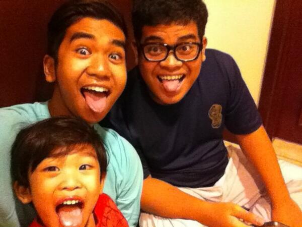 aceboboiboy's tweet photo. @FaridWateva sbb... http://t.co/KjbrUH2M54