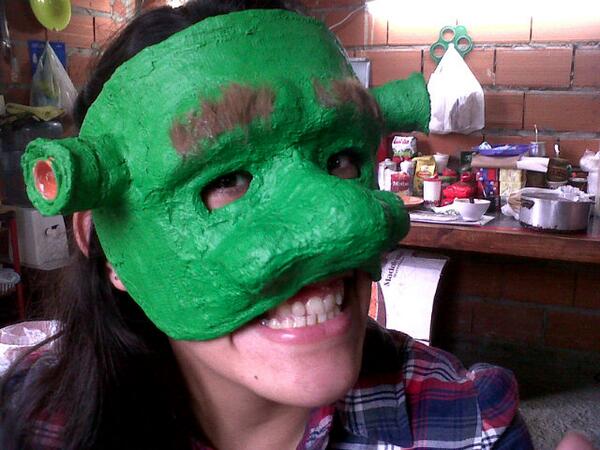 Analia_puchi's tweet photo. Que aburrimiento!!!! Menos mal q ya es viernes!!! http://t.co/9ZibSsIUwU