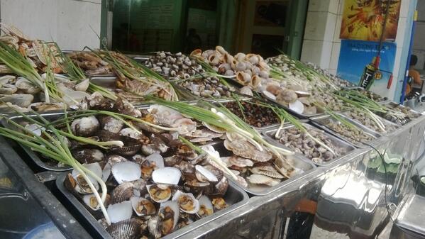bich_bi's tweet photo. Thèm được nhìn thấy chúng... Đúng hơn thèm ăn bọn nó hơn. http://t.co/ESD318lBB0