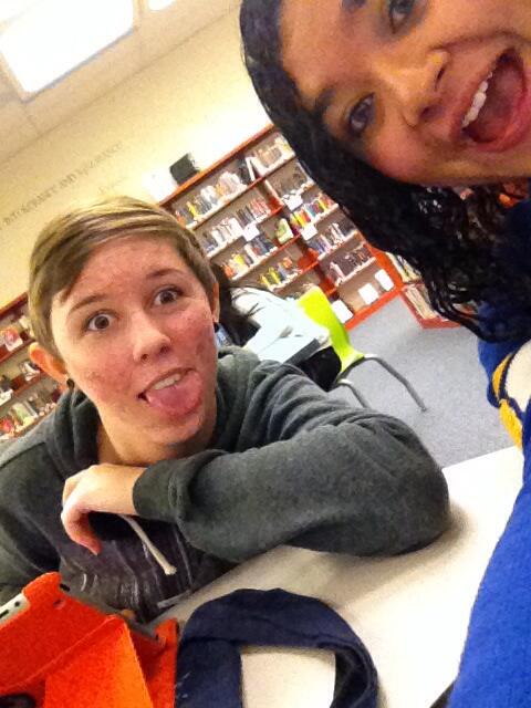 TikawasHere44's tweet image. #livetweet clase de español con mi Amiga @JaydeAllison :) #masterypoints