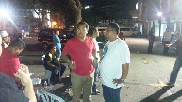 SuffianAwang1's tweet photo. Singgah dipej UMNO Kuantan utk mengucapkn terima kasih kpd Pemuda Bagan Serai yg turun membantu kami di Kuantan. http://t.co/QbvikDIsMi