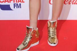 ClickAndAds's tweet photo. TalkShoes Notice 12/10 - PurseBlog http://t.co/9P0yViWRin http://t.co/RXiFIxGi5P