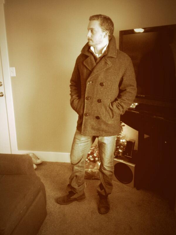 MelsBellsWright's tweet image. High fashion in the midst of drab Logan :) @redheadbentley #classyclass #gettingourbreakon  #poserrr #peasantsplease