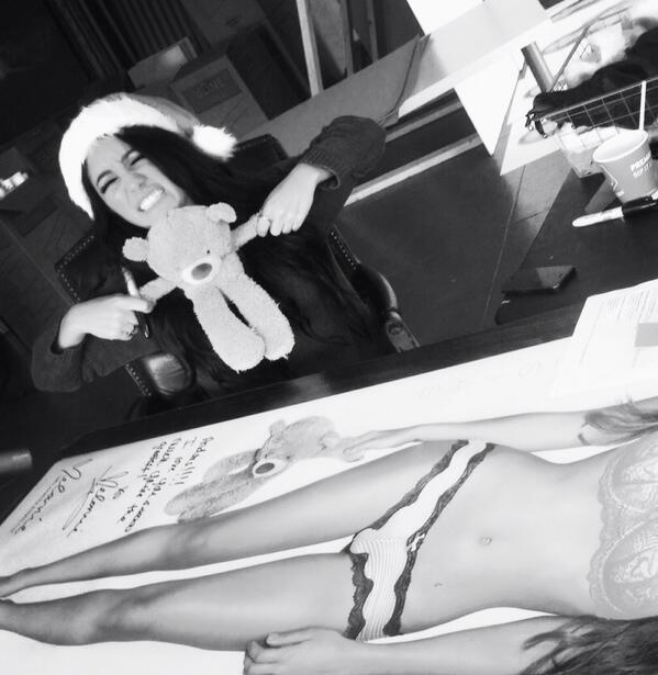 MelanieIglesias tweet picture