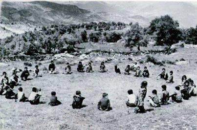 drvural_kavuncu's tweet photo. Yağ satardık, bal satardık. Kimsenin kimseyi satmadığı güzel yıllardı. http://t.co/sT8QsJyNYx