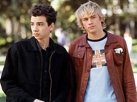 TvAnything's tweet photo. Young Charlie Hunnam in the tv show "Undeclared" sooo cute! #CharlieHunnam #tvshows http://t.co/EFNM8J9tUO”