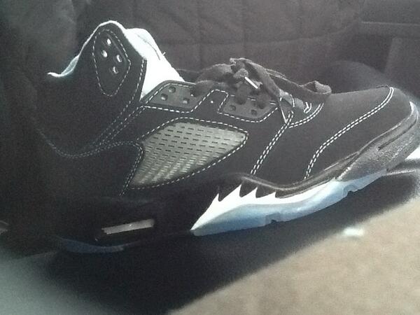 wwenative's tweet image. Finally got my gamma blue jordan 5s