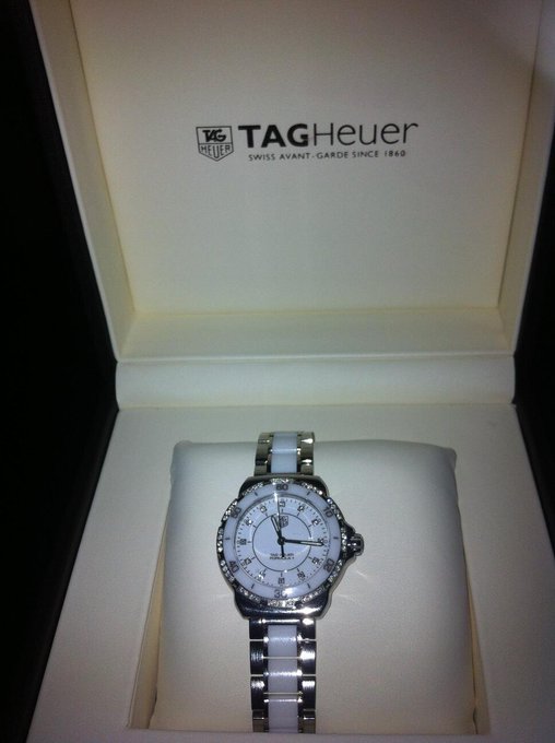 Instead of the other watch that had my 17#, I chose a TAG HEUER. Soooo beautiful!!! http://t.co/0CEs