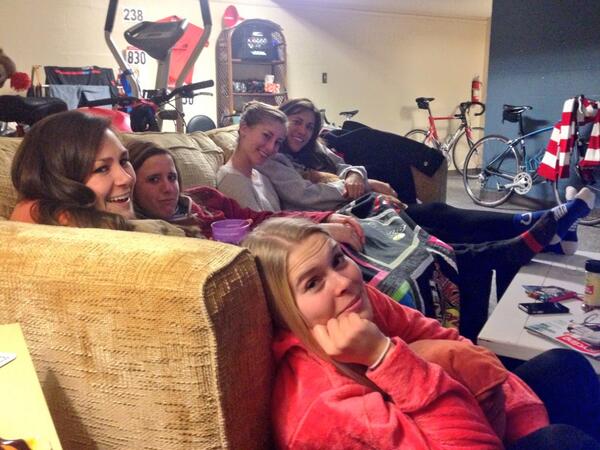 _Melanzana's tweet image. Hard at work #studytables #ornot