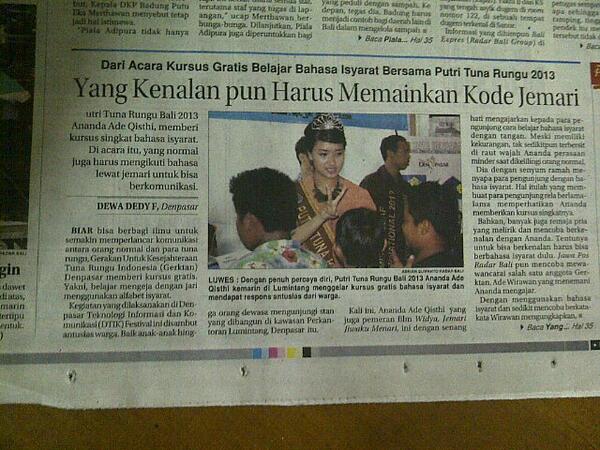 wah.. Masuk koran smga kawan2ku lancar tuk mengajar bhs isyarat dgn masyarakat umum.. Semngadd ;)