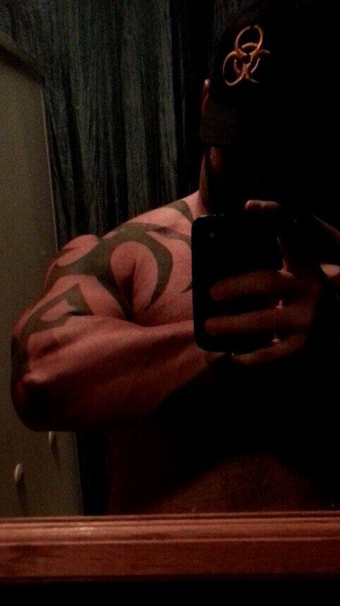 Mutant_Mazzey's tweet image. Getting that #ShadowFlex in. #FlexFriday #iRepMutant #TeamMutant IamMUTANT.com