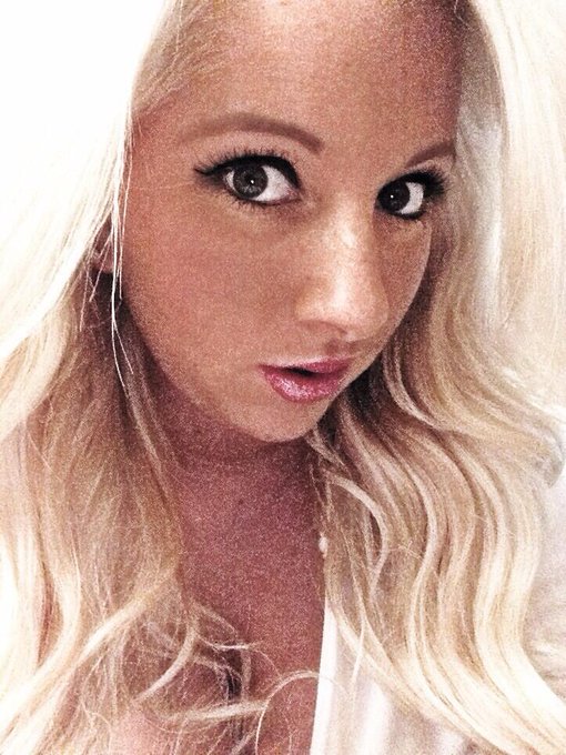 💕💕💕 http://t.co/gljhSs7IYz<a href="/tag/tuesdaytease"class="tags"><span>#tuesdaytease</span></a>