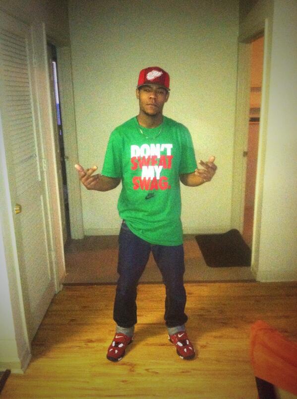 CuretonShon's tweet photo. #turnt http://t.co/K667ae9jeG