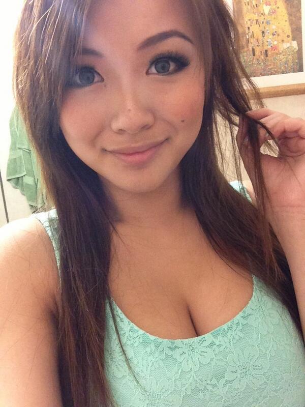 nunu_inhere's tweet photo. siapa min namanya? Twitternya bagi dong :D “@_bella_verra: Cute http://t.co/UWLFTH3R9d”