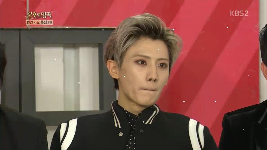 Bbb9JD9CYAEKPoc.jpg:large