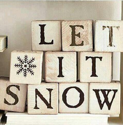 timeforxmas's tweet photo. Snow storm coming our way!! #LetItSnow 30+ cm :) http://t.co/cfM1M1CkUd