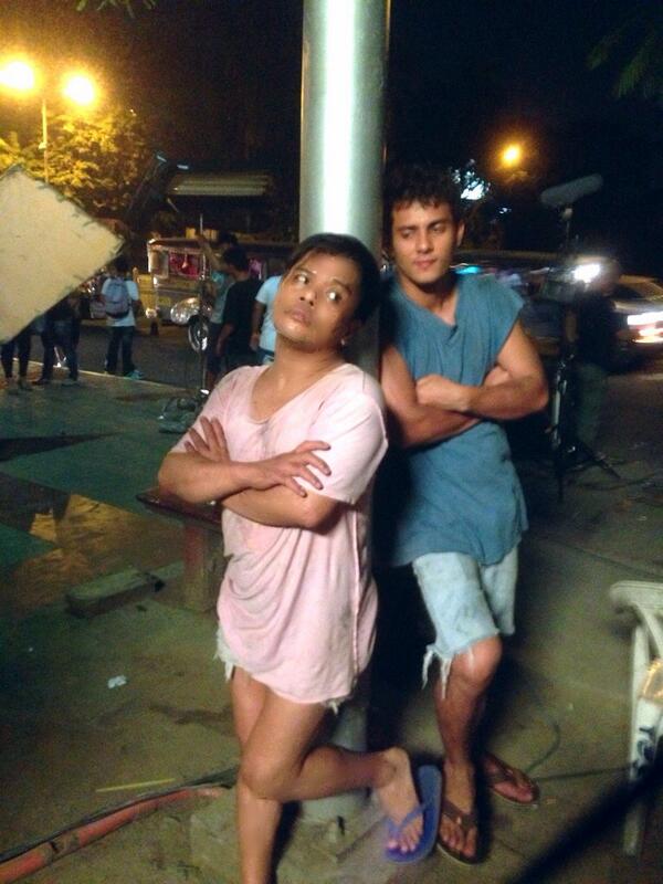 chokoleitWiTS's tweet photo. 😳Ang KILABOT at ang BAYOT😂
#babaihan #balingkinitan #balakangin #susohan #pukihan #mukhangbasurahan @ejay21falcon http://t.co/lYrPNou5Xz