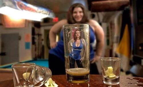 topacio's tweet photo. "@_lachupitos: Después de algunoss tequilassss,soy una Dama Divinaaaaa🎶🎶🎶🎤😜 http://t.co/zW6tHJBMGl"