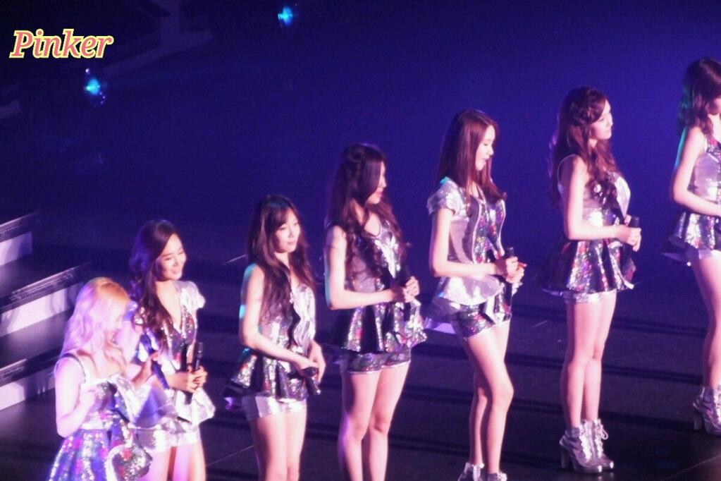 [PIC][14-12-2013]SNSD biểu diễn "GIRLS' GENERATION Free Live "LOVE&PEACE"" tại Yokohama Arenavào hôm nay Bbc0TORCEAAJHWH
