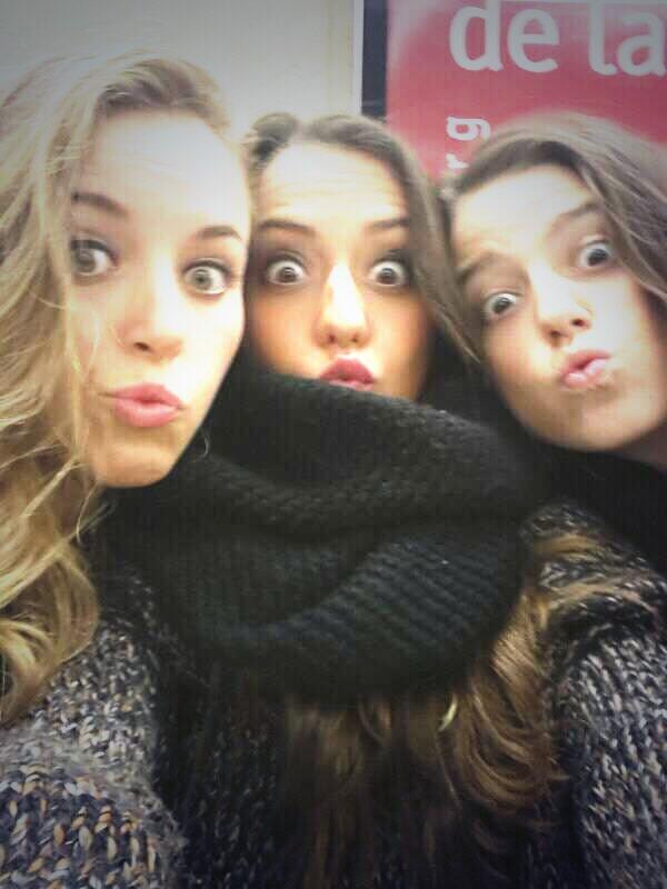 rachel_rubia95's tweet photo. Os echo de menoooos @belenrivaas @maria_mt14 http://t.co/LAAD45cJuk