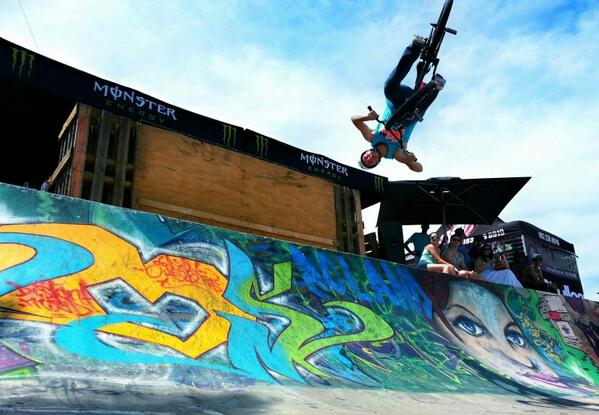 Mallaz Customs tweet media