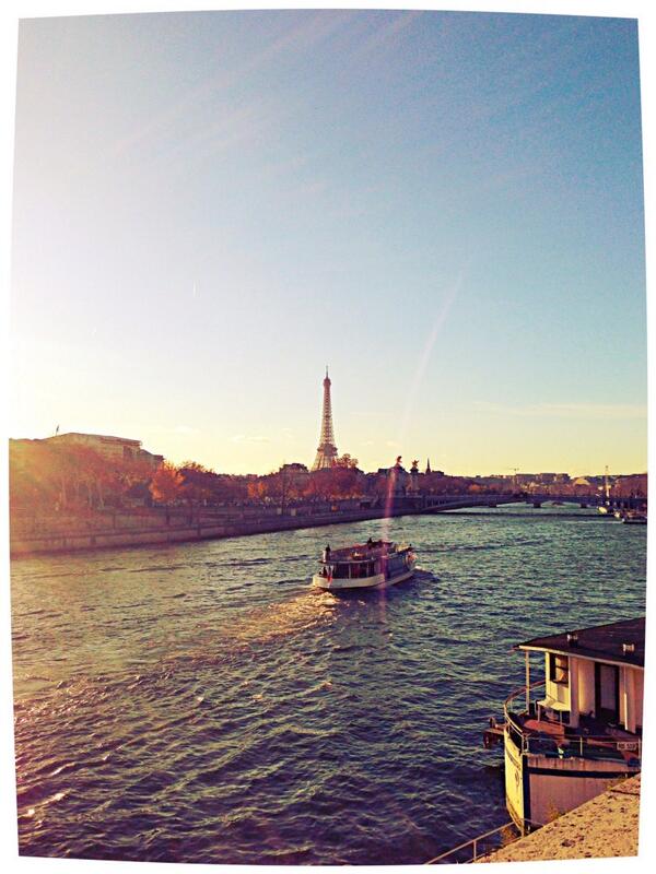 unselfdependant's tweet photo. One of my favourite photos from Paris. http://t.co/MxgXvSVR83