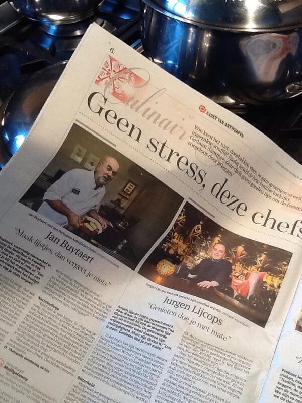 johanvanbaelen's tweet photo. GvA-chefs: "Experimenteer nooit met een nieuw gerecht als je een feest organiseert." Tips in GvA blz 6-7 http://t.co/OLsV6Uuhgm