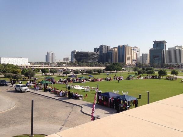 جانب من #بازار_اليوم_الوطني والزوار يتوافدون وتواجد لقناة الريان وتلفزيون قطر 

شاركونا فرحة #قطر 

<a href="/Hassan_alsai/">حسن الساعي</a>