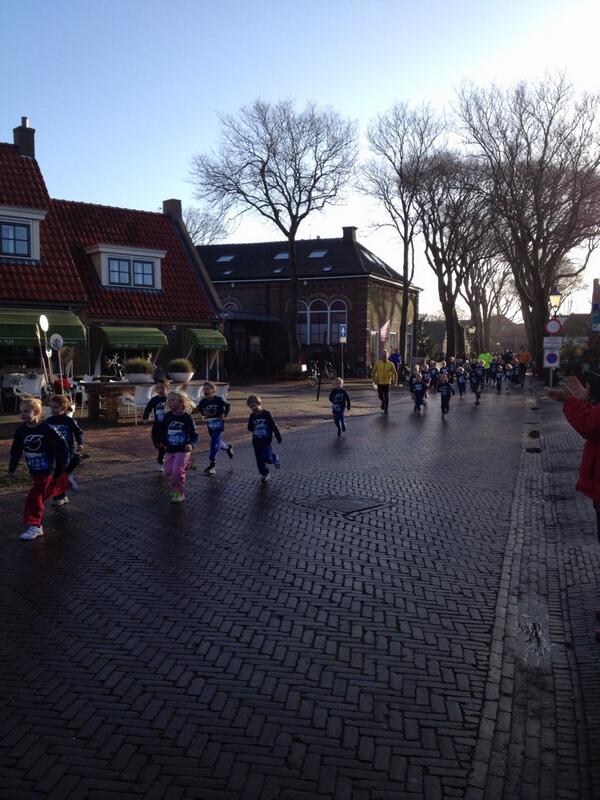 kienstraschoen's tweet photo. @AmAdventureRun de jongste jeugd is van start! Geweldig! #ameland http://t.co/vd1dwULoZN