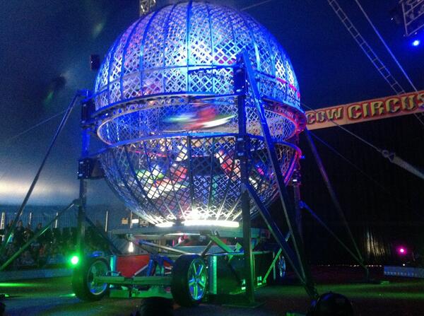 Moscow_Circus's tweet photo. 5 Riders in our 'Splitting' GLOBE OF DEATH! http://t.co/bidgEwIJmn