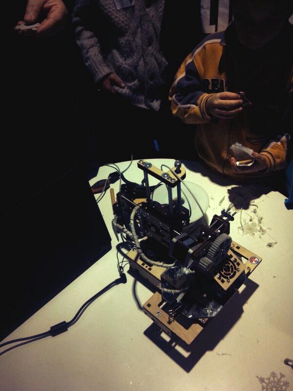 stranigiorni's tweet image. Stampanti 3D al #coderdojobo ! :)