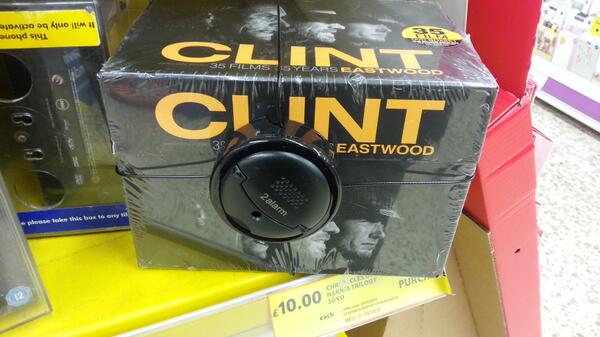 chris_flex's tweet photo. Unfortunate placement http://t.co/J9jtQR57K2