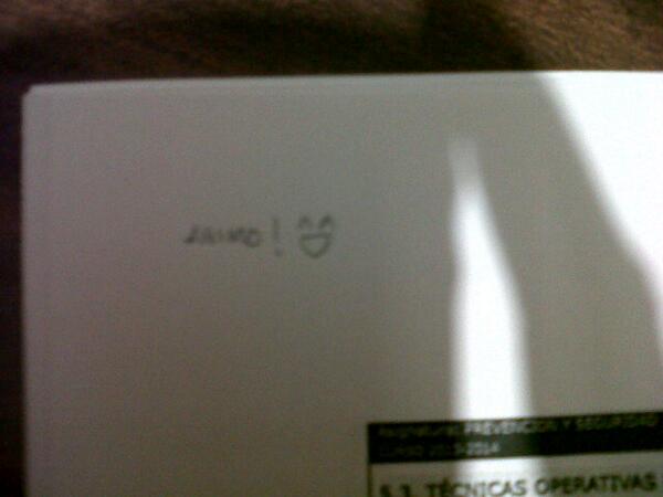 krismp35's tweet photo. Gracias a mi pre, se estudia mejor @natalimezki http://t.co/uGK8dLNtxY