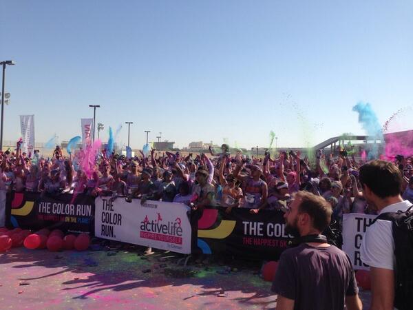 zingextreme's tweet image. 1. #ColorRunDubai
