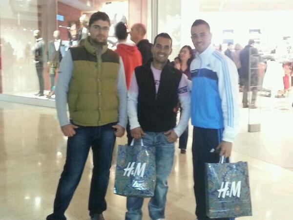 miguelchamorrot's tweet photo. De compras kon @jesanfer86 y piojito! http://t.co/qjsmBgDVFl